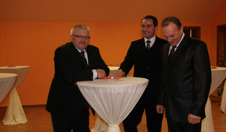 10. jubilejný obecný ples 2013