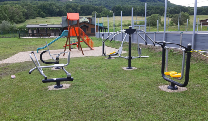 Otvorenie zrubovej chaty,  detského ihriska a exteriérového fit 