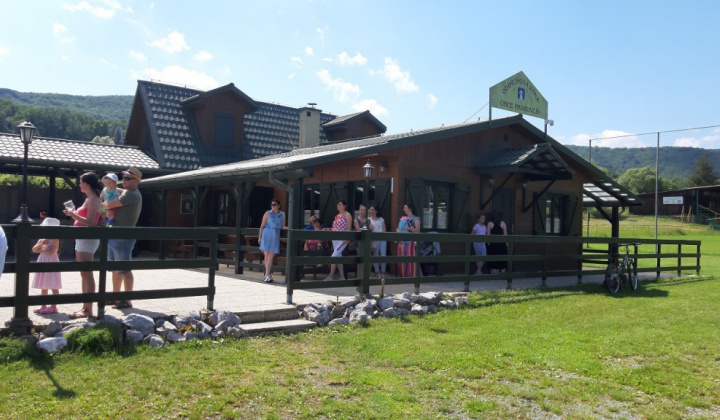 Otvorenie zrubovej chaty,  detského ihriska a exteriérového fit 