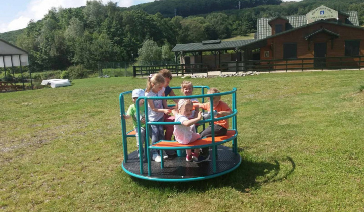 Otvorenie zrubovej chaty,  detského ihriska a exteriérového fit 