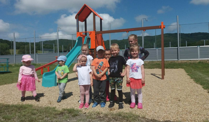 Otvorenie zrubovej chaty,  detského ihriska a exteriérového fit 