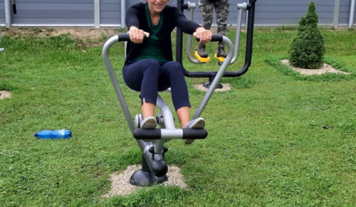 Otvorenie zrubovej chaty,  detského ihriska a exteriérového fit 